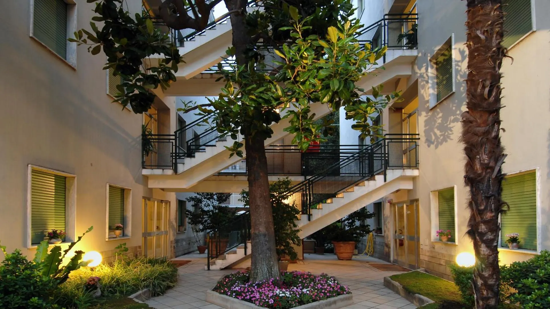 Prati Home Rome 0*,  Italy